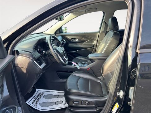 Used 2024 GMC Terrain SLT image 10