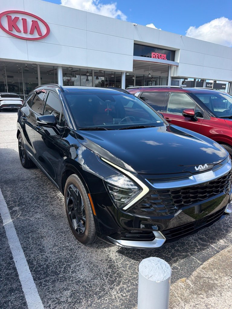 Certified 2025 Kia Sportage SX FWD image 1