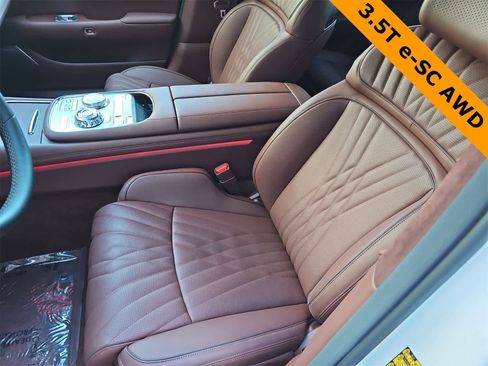Used 2025 Genesis G90 3.5T image 15
