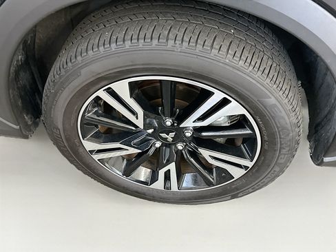 Used 2025 Mitsubishi Eclipse Cross SE AWD/4WD image 11
