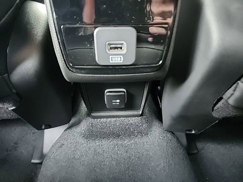 New 2026 Jeep Compass Limited image 19