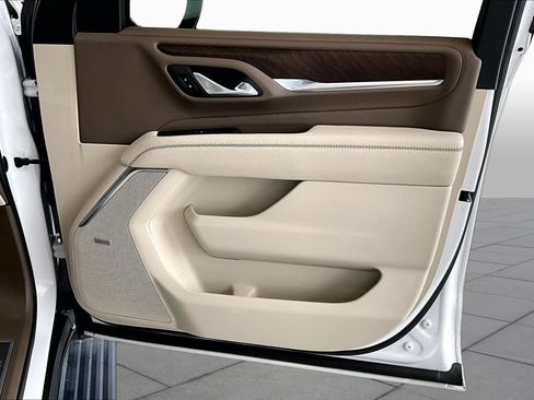 Used 2022 GMC Yukon XL Denali RWD image 24