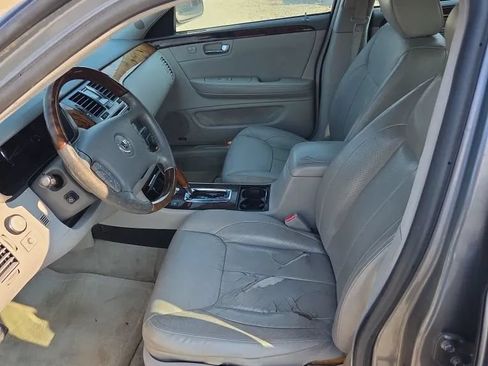 Used 2007 Cadillac DTS Performance FWD image 10