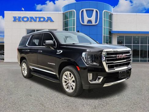 Used 2024 GMC Yukon SLT w/ SLT Luxury Package AWD/4WD image 18