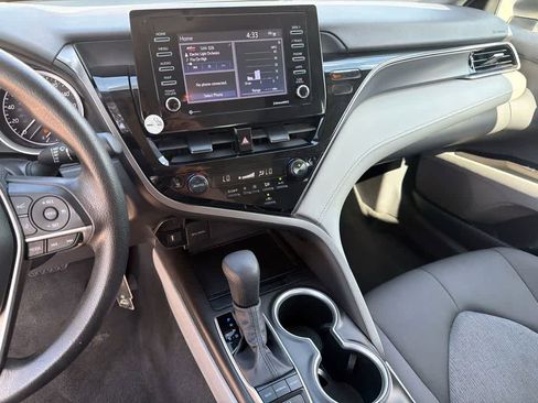 Used 2024 Toyota Camry LE AWD/4WD image 25