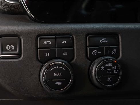 Used 2023 Chevrolet Silverado 1500 LT Trail Boss w/ Protection Package image 23