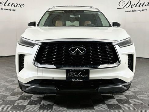 Used 2025 INFINITI QX60 Sensory w/ Vision Package AWD/4WD image 2