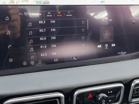 New 2026 Nissan Sentra SV image 5