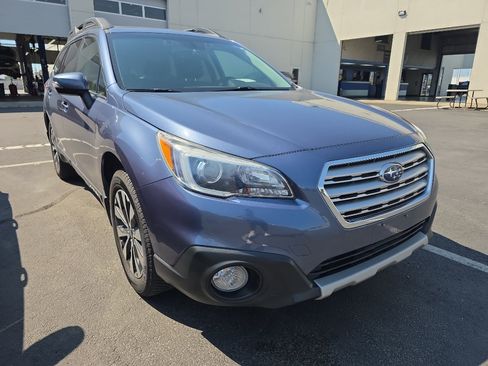 Used 2017 Subaru Outback 2.5i Limited AWD/4WD image 2