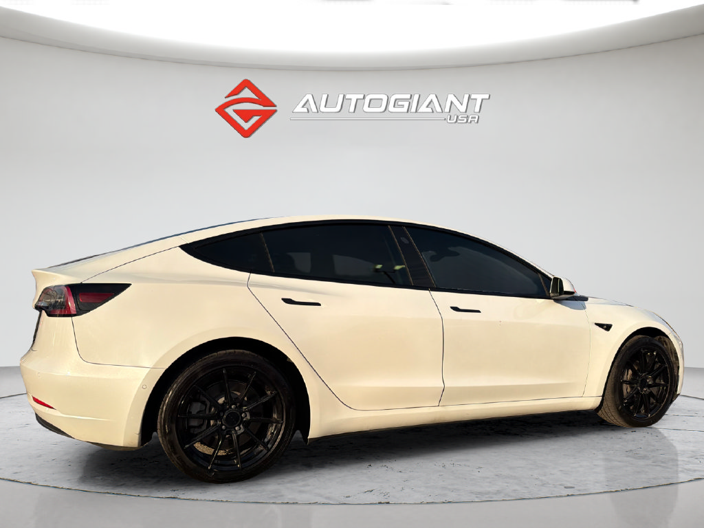 Used 2021 Tesla Model 3 Standard Range Plus RWD image 9