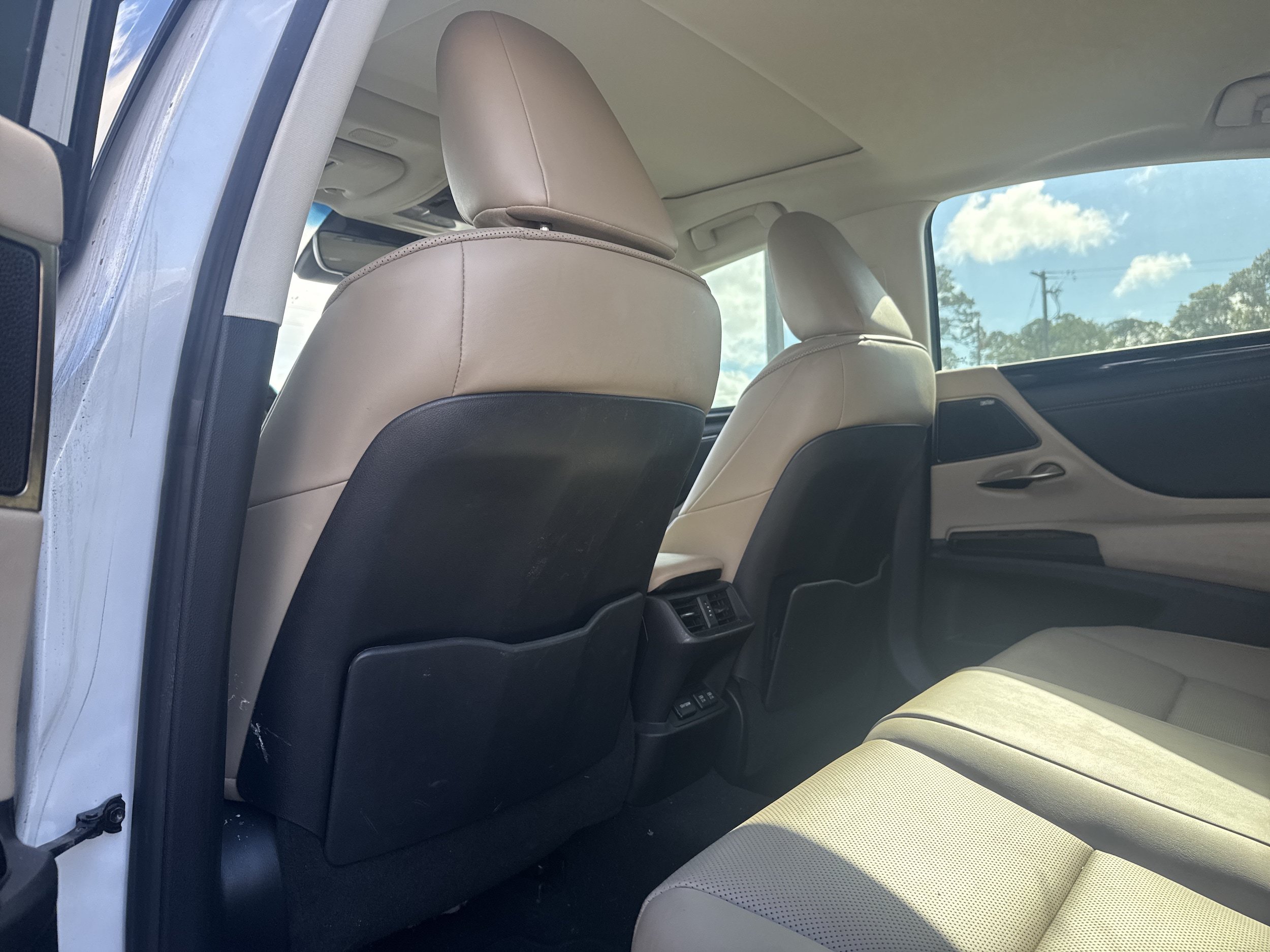 Used 2020 Lexus ES 350 w/ Premium Package FWD image 18