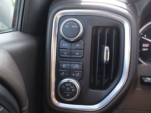 Used 2021 GMC Sierra 1500 Denali w/ Denali Ultimate Package AWD/4WD image 44