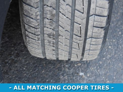 Used 2015 Ford Focus SE w/ Equipment Group 201A image 32