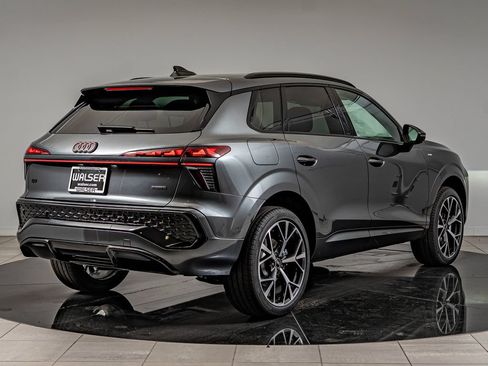 New 2026 Audi Q3 quattro 2.0T AWD/4WD image 5