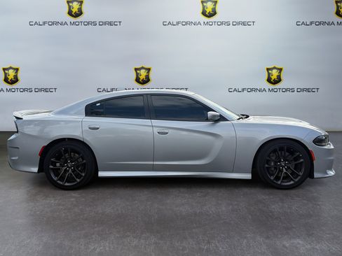 Used 2022 Dodge Charger Scat Pack w/ Driver Convenience Group image 6