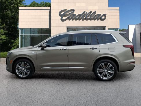 Certified 2023 Cadillac XT6 Premium Luxury AWD/4WD image 2