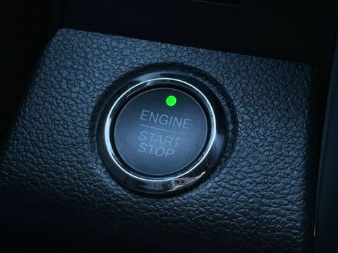 Used 2021 Ford Expedition XL RWD image 30