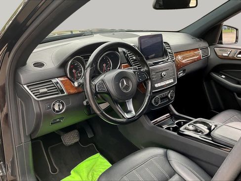 Used 2019 Mercedes-Benz GLS 450 4MATIC image 17