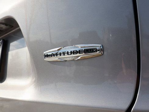 Used 2021 Jeep Cherokee Latitude Lux image 29