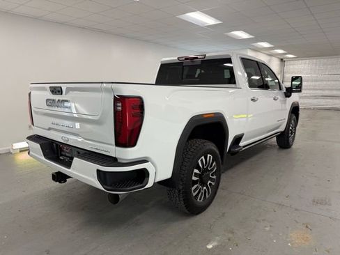 New 2026 GMC Sierra 2500 Denali Ultimate image 7