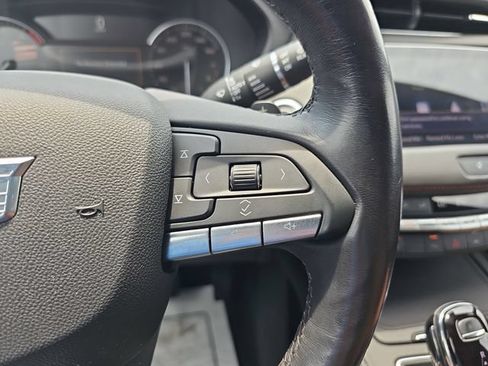 Used 2023 Cadillac XT4 Premium Luxury FWD image 20