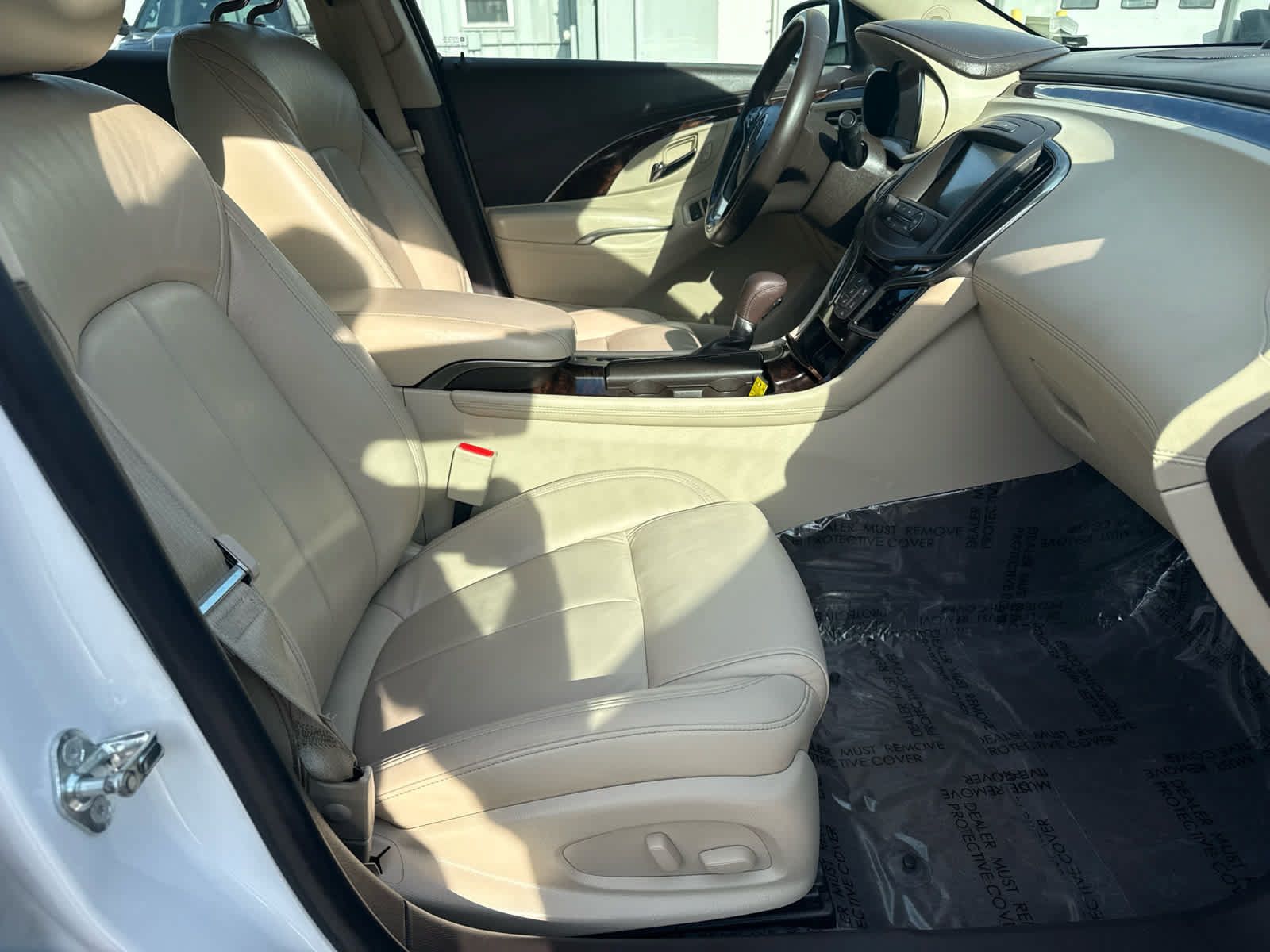 Used 2016 Buick LaCrosse Leather FWD image 12