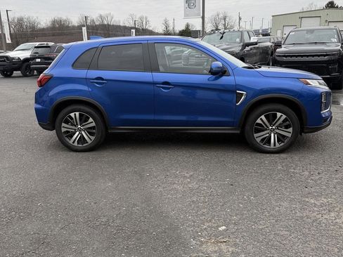 Used 2025 Mitsubishi Outlander Sport ES image 3