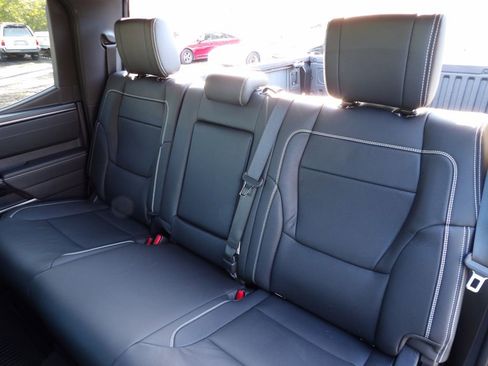 Used 2026 Toyota Tundra Limited AWD/4WD image 27