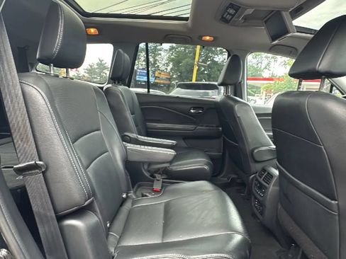 Used 2018 Honda Pilot Elite image 26