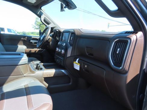 Used 2021 GMC Sierra 3500 Denali w/ Denali Ultimate Package AWD/4WD image 54