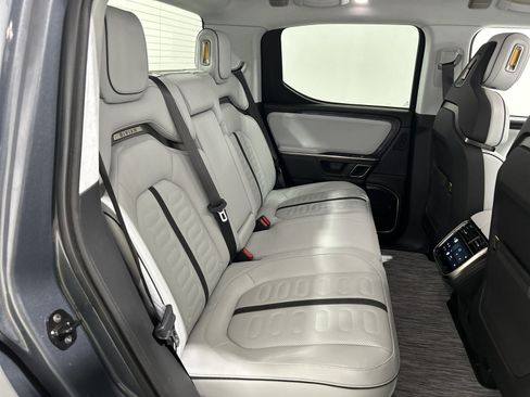 Used 2023 Rivian R1T Adventure AWD/4WD image 22