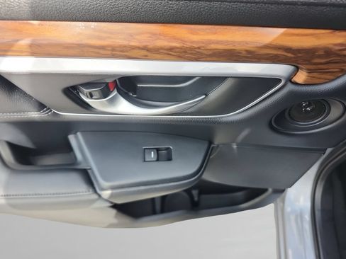Used 2017 Honda CR-V Touring image 24