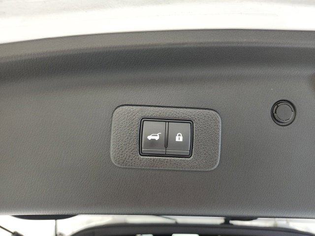 Used 2024 Nissan Armada SL w/ Midnight Edition Package RWD image 18