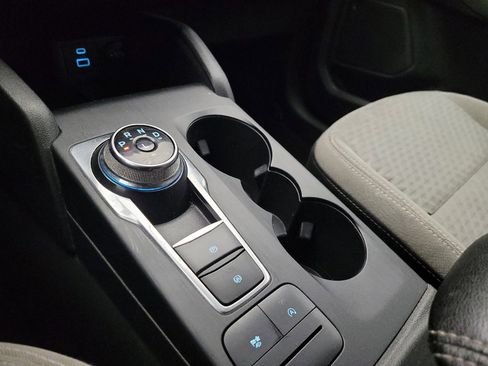 Used 2022 Ford Escape SE w/ SE Sport Appearance Package image 26