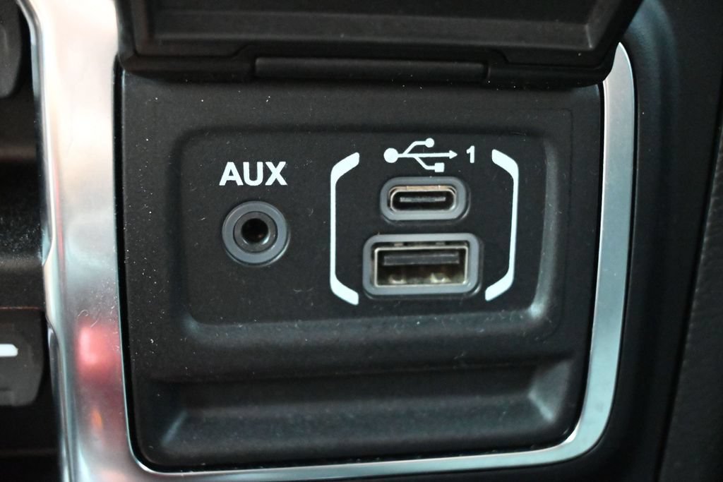 Used 2022 Jeep Wrangler Unlimited Sport AWD/4WD image 16