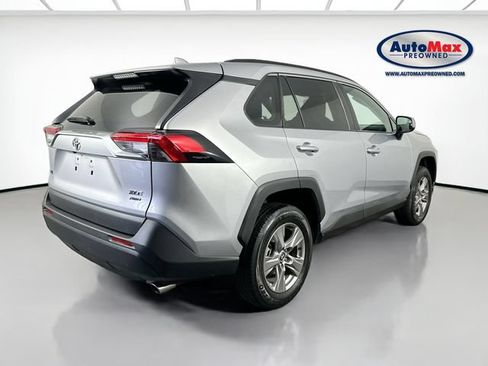 Used 2024 Toyota RAV4 XLE AWD/4WD image 2