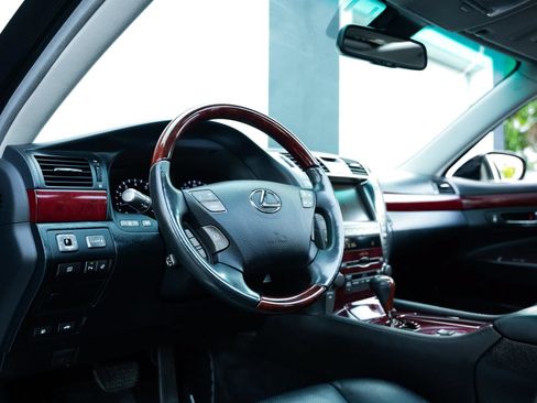 Used 2008 Lexus LS 460 RWD image 36