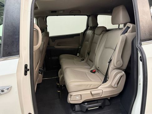 Used 2018 Honda Odyssey EX-L image 16