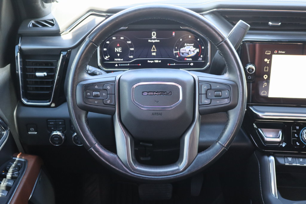 Certified 2025 GMC Sierra 2500 Denali Ultimate AWD/4WD image 14