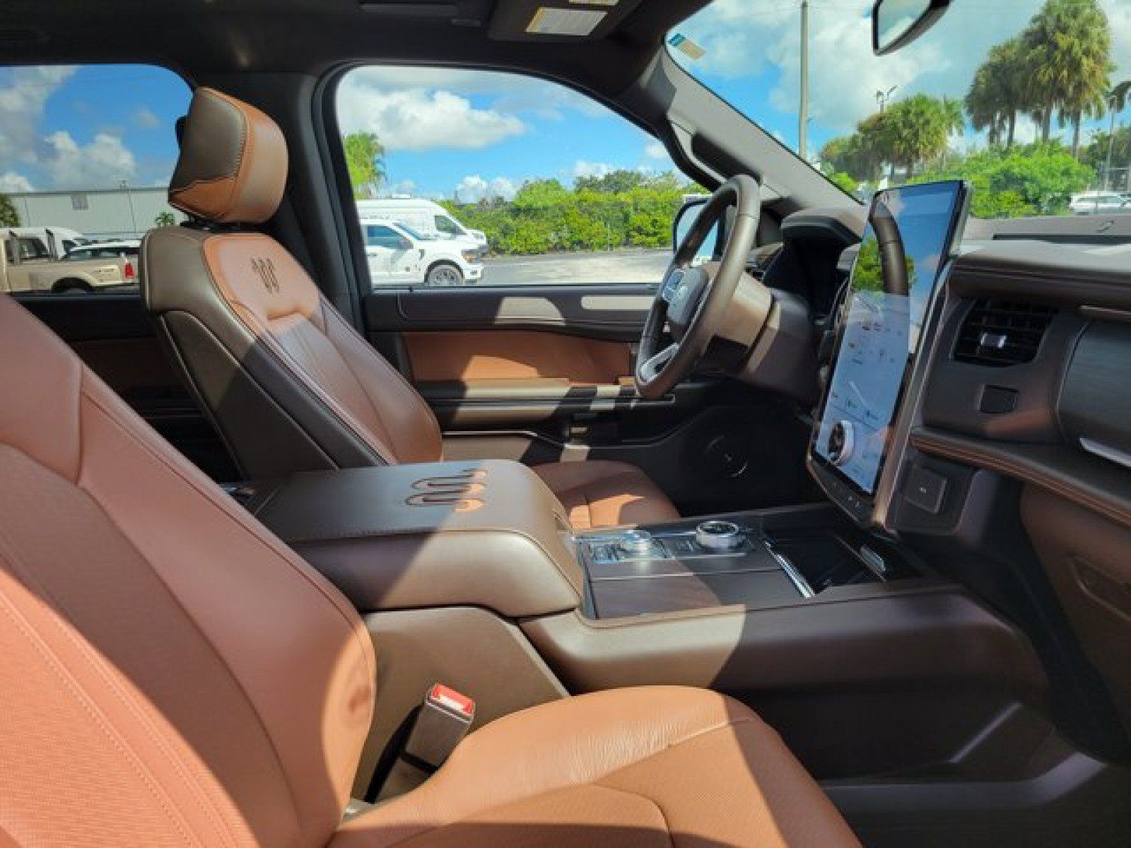 Used 2024 Ford Expedition Max King Ranch AWD/4WD image 36