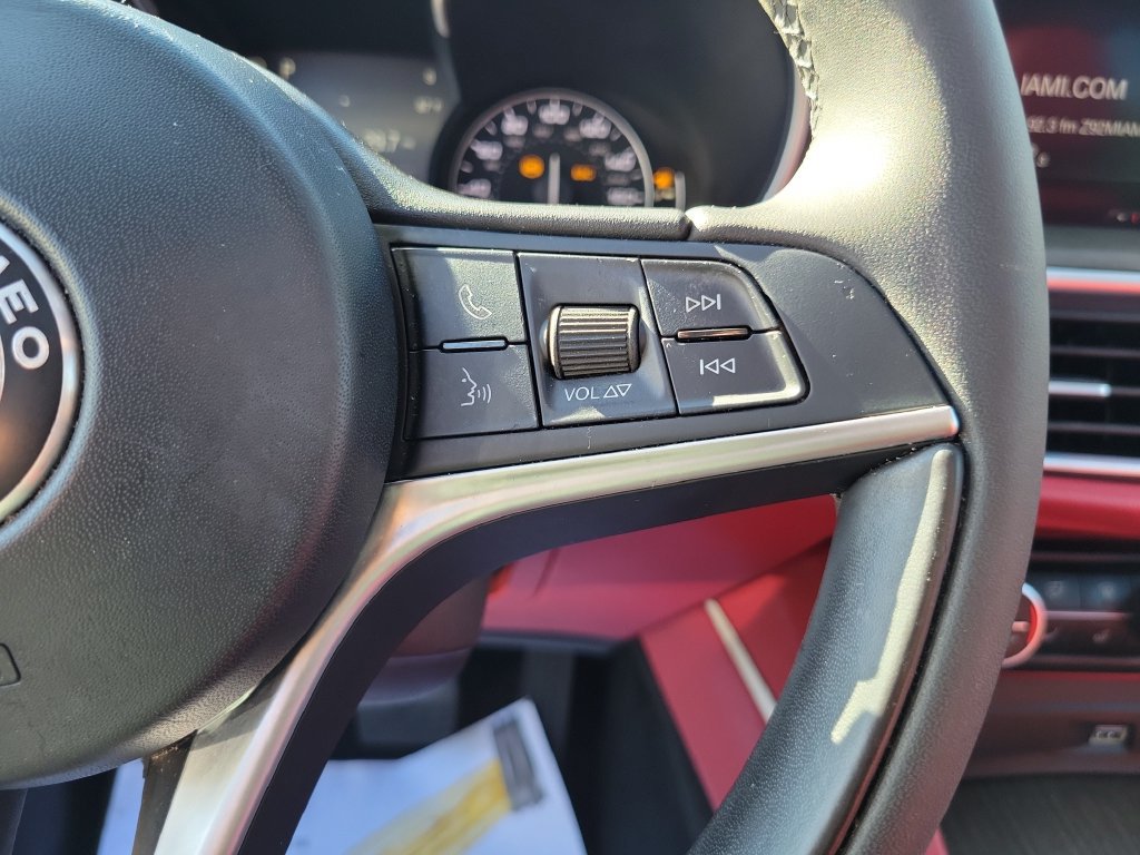 Used 2019 Alfa Romeo Stelvio Ti AWD/4WD image 34