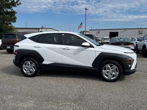 New 2026 Hyundai Kona SE image 6