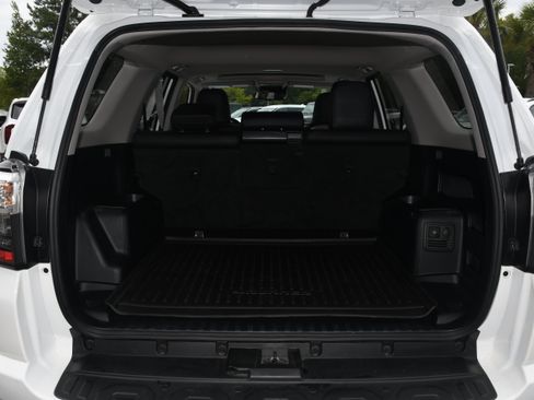 Certified 2024 Toyota 4Runner TRD Off-Road Premium w/ Moonroof Package AWD/4WD image 18