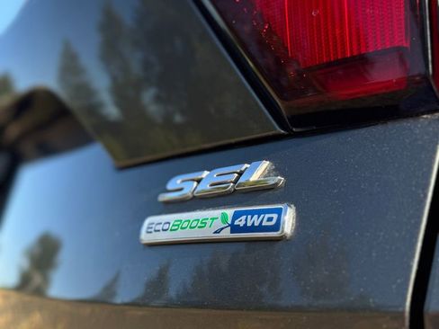 Used 2019 Ford Escape SEL AWD/4WD image 40