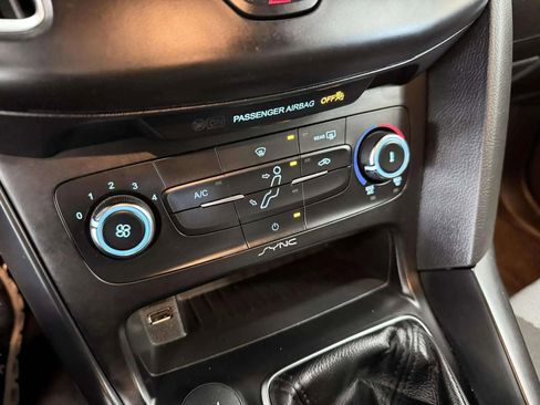 Used 2018 Ford Focus ST image 16