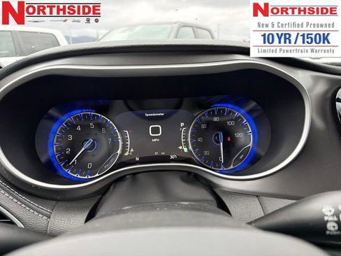 New 2026 Chrysler Pacifica Select image 20