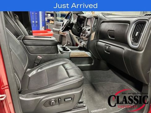 Used 2020 Chevrolet Silverado 3500 High Country w/ Technology Package image 25