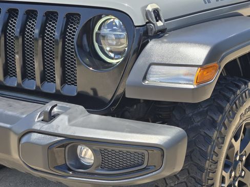 Used 2022 Jeep Wrangler Unlimited Sport AWD/4WD image 10