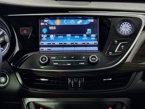 Used 2020 Buick Envision Premium AWD/4WD image 29