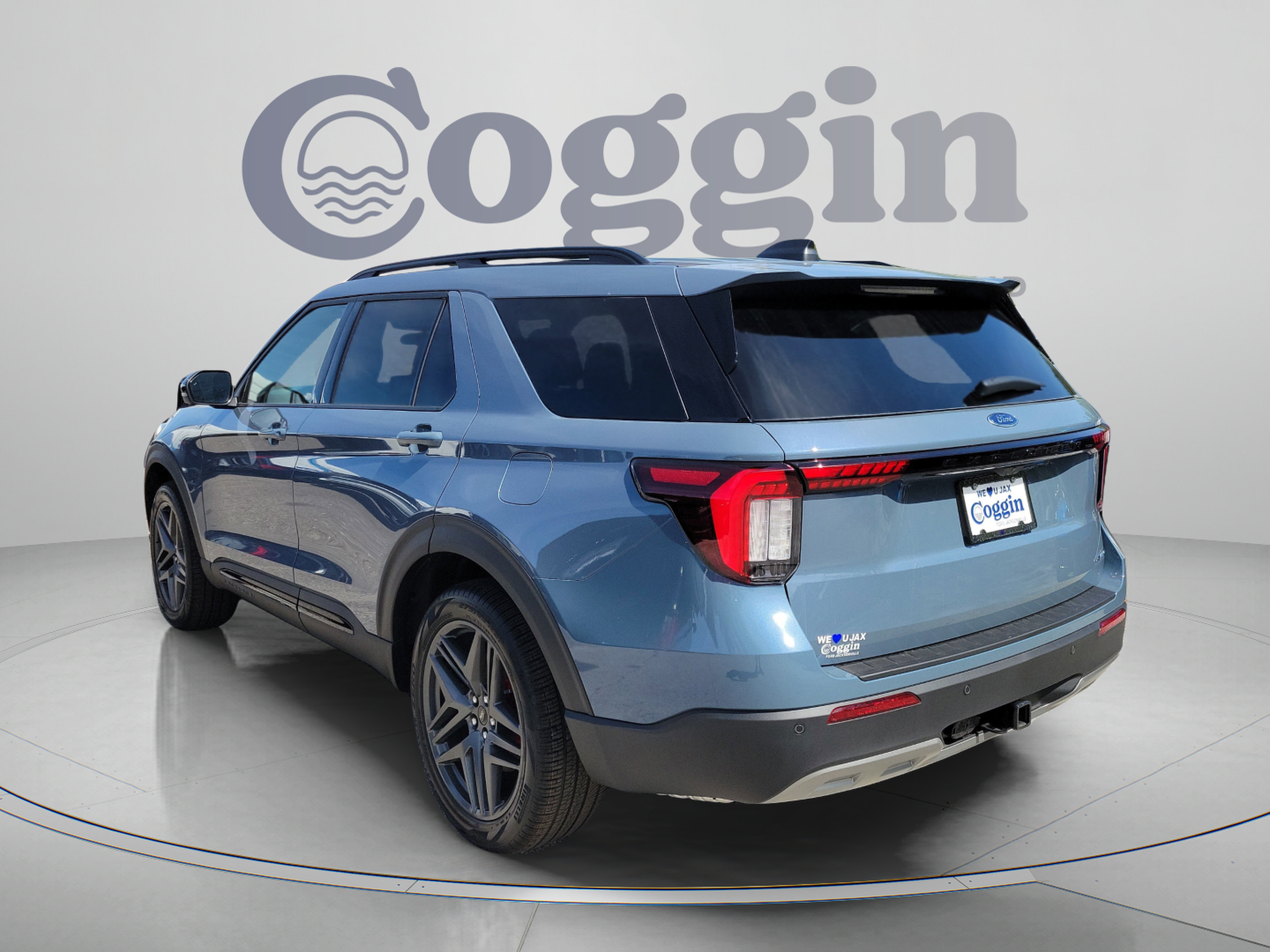 New 2026 Ford Explorer ST-Line w/ ST-Line Street Pack RWD image 2